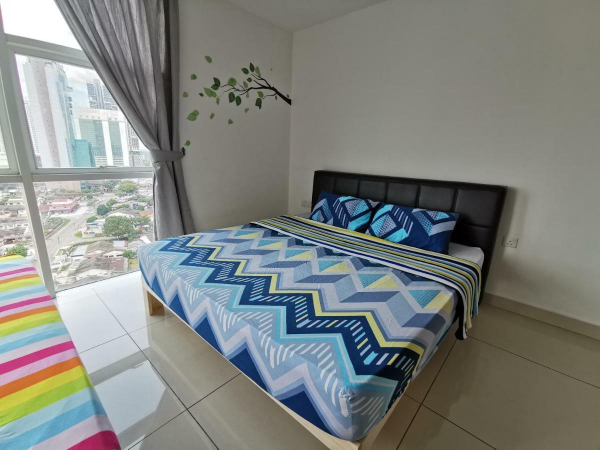 Homestay Johor Bahru Bagian luar foto